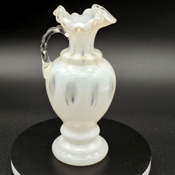 VTG FENTON MOONSTONE OPALESCENT MILK GLASS COIN DOT PITCHER VASE W/ HANDLE READ - Picture 1 of 7